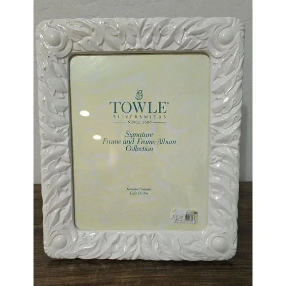 Towle Silversmiths White Ceramic 8x10 Signature Photo Frame With Elegant Embosse - Picture 3 of 7